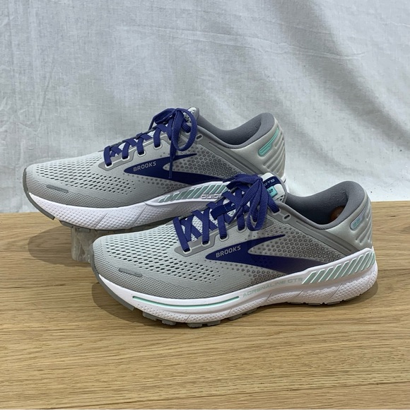 Brooks Shoes - Brooks Adrenaline GTS 22 Gray Running Shoes Women’s Size 10 B